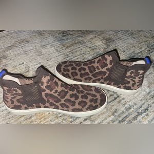 Women Size 9 Rothy’s cheetah-print sneakers
